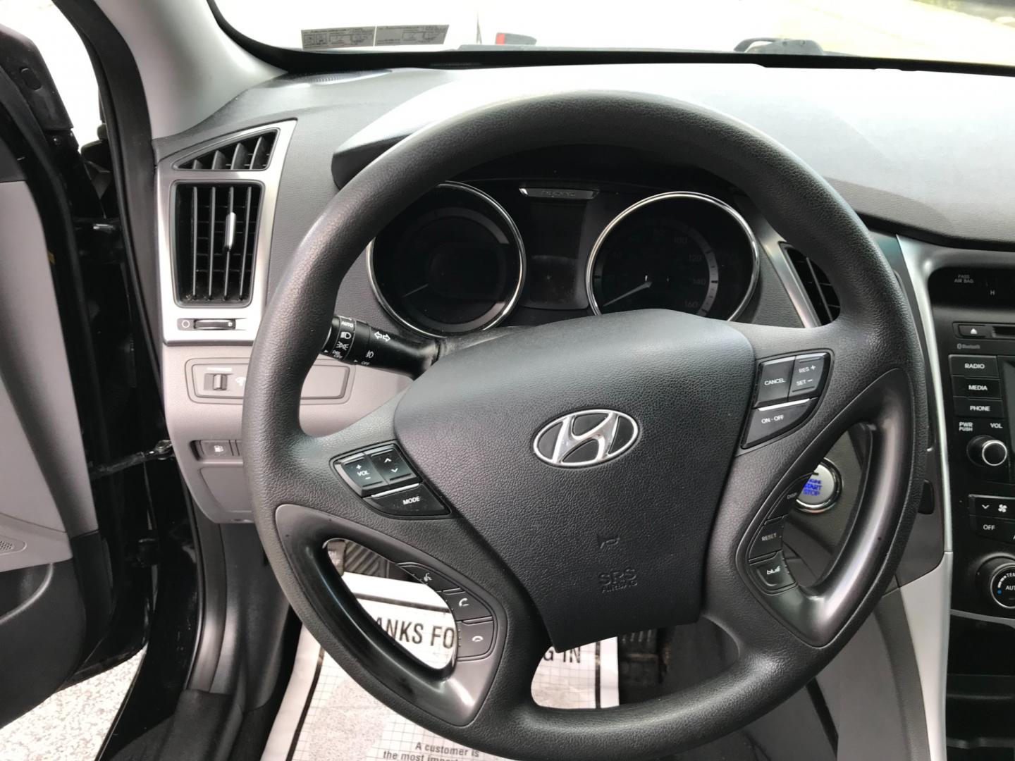 2014 Black /Gray Hyundai Sonata Hybrid Hybrid (KMHEC4A40EA) with an 2.4 V4 engine, Automatic transmission, located at 577 Chester Pike, Prospect Park, PA, 19076, (610) 237-1015, 39.886154, -75.302338 - Photo#12